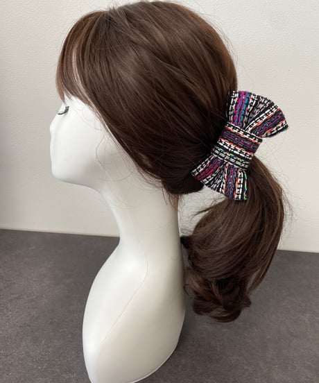 ethnic (banana clip)