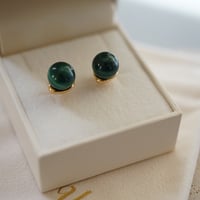 【colors】 18kgp 天然石の１粒ピアス １