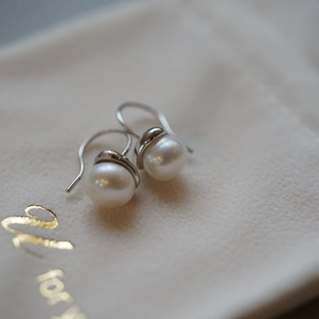 silver925 パールの木の実ピアス