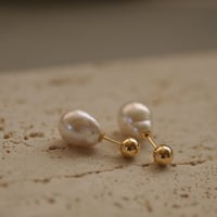 【one+】１８K ball pierce(バロックパールキャッチ付き）