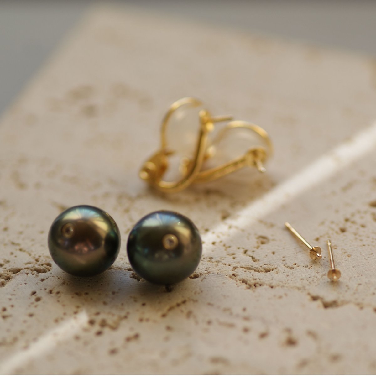 ビジュードM 南洋黒蝶パールダイヤモンドチェーンピアス