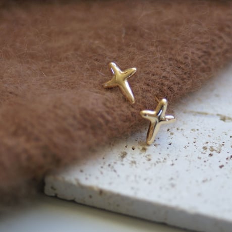【charm】18kgp cross pierce