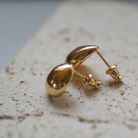 ＜受注オーダー＞one (bubble gold pierce）