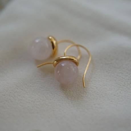 【colors】 18kgp 天然石の１粒ピアス ２