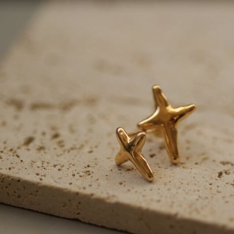 【charm】18kgp cross pierce