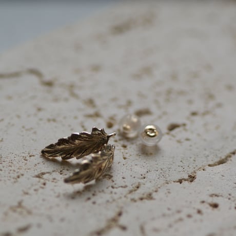 【charm】10K leaf pierce 1