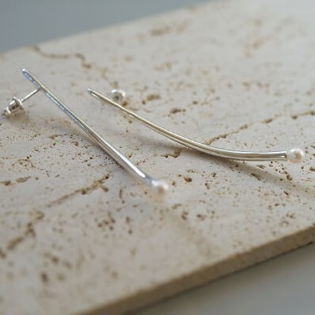 ＜受注オーダー＞one (bubble silver pierce ２）