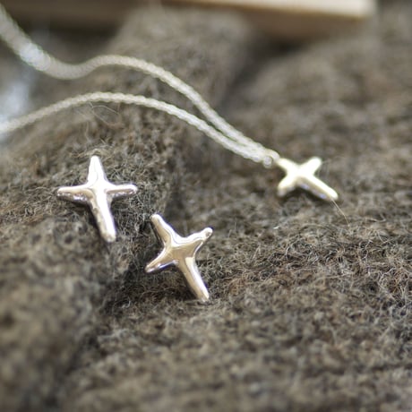 【charm】silver cross pierce