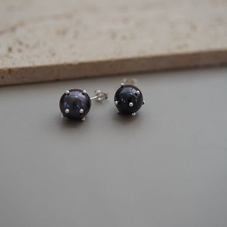 (再）【drop】 黒淡水ドットシルバーピアス  2
