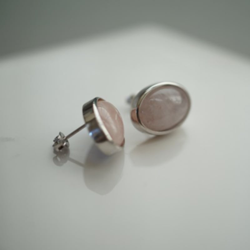 colors】 silver925 モルガナイトの1粒ピアス | U for you
