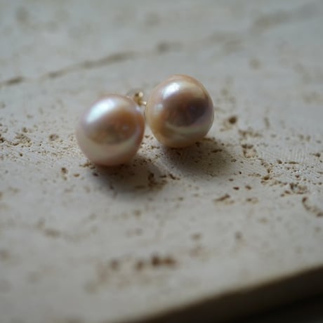 【drop】K10 バロックパールピアス（ecru)