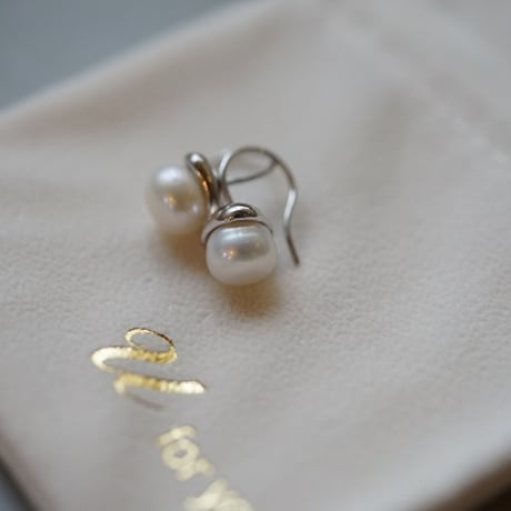 silver925 パールの木の実ピアス