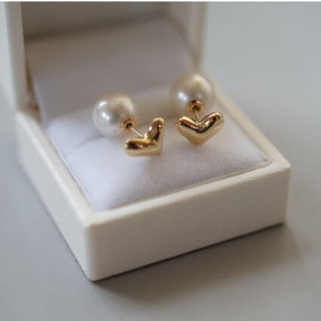 【charm】18K small heart pierce