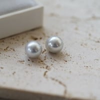 【drop】１８KWG あこやパールキャッチ gray