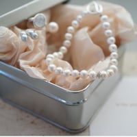 【Happy Box】pearl bracelet set １