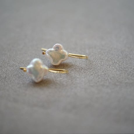 【drop】18kgp フラワーケシピアス