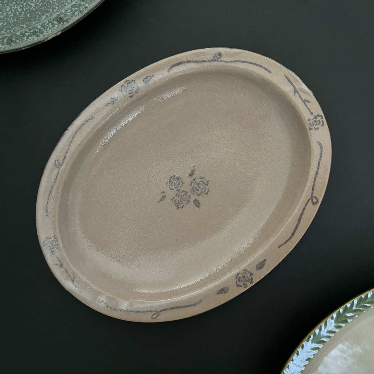 Classy Oval Plate | 笠間焼窯元・向山窯