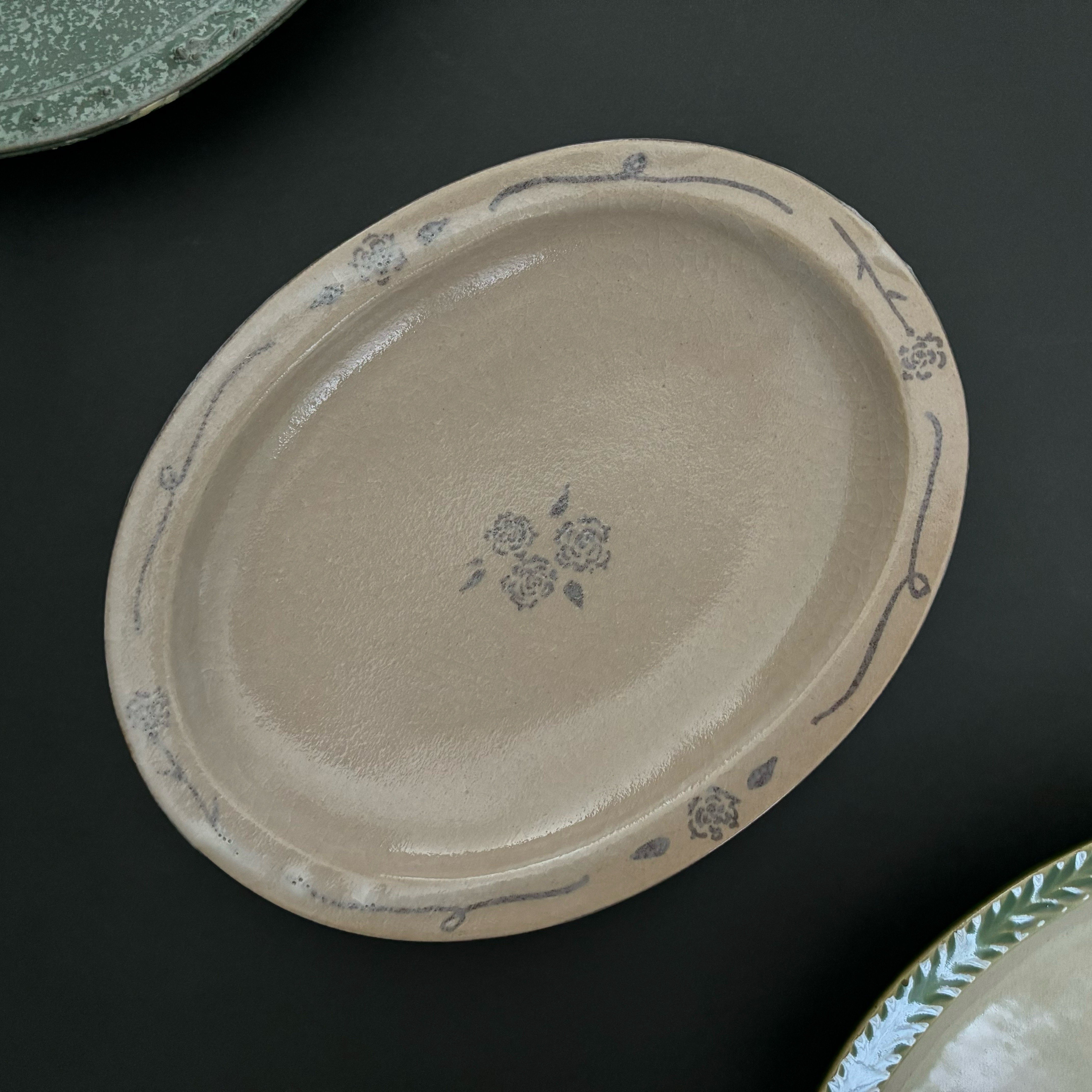 Classy Oval Plate | 笠間焼窯元・向山窯