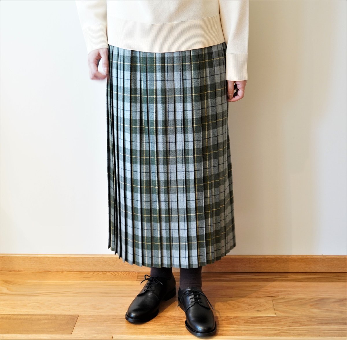 美品【サラウエア】sarahwear タータンチェック プリーツスカート Sarahwear／ プリーツスカート〈Hanna〉 | Beignets Online
