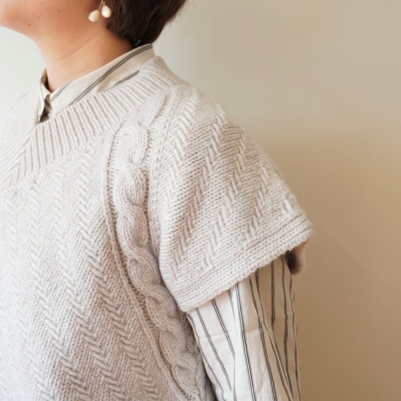 Fisherman OUT OF IRELAND／メリノウール Vネック スリップオーバー |