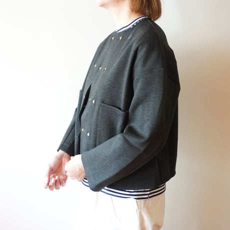 CHEVAL Plus／JERSEYのオフィサーJK