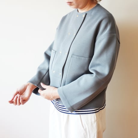 CHEVAL Plus／JERSEYのオフィサーJK