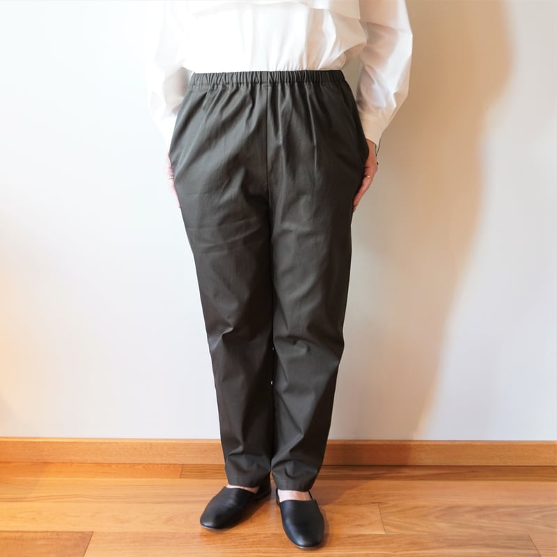 STAMP AND DIARY／スーピマコットン60/2ギャバ ペグパンツ
