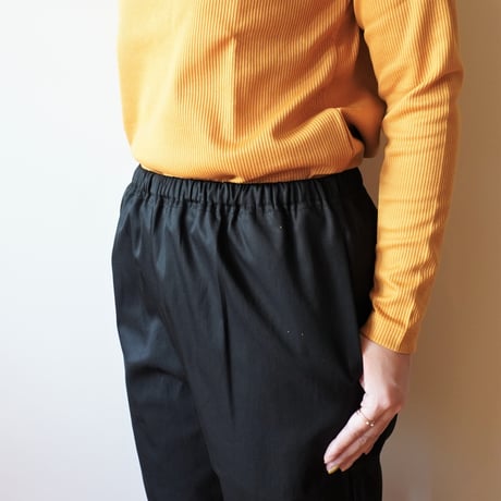 STAMP AND DIARY／スーピマコットン60/2ギャバ　ペグパンツ