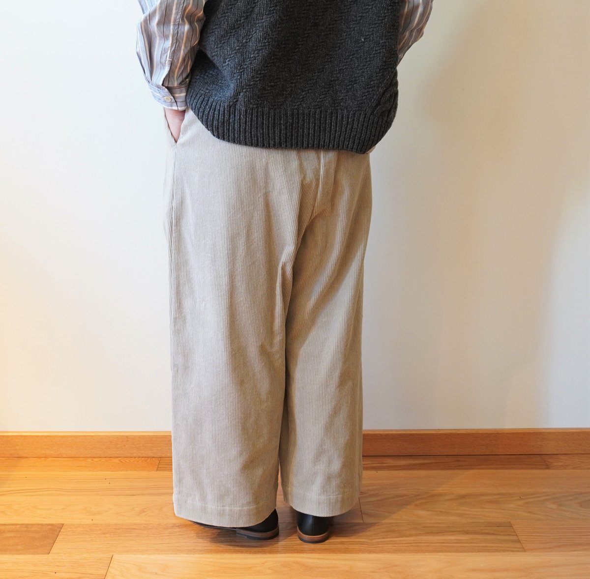 STAMP AND DIARY ウエストタックワイドパンツ ウエストタックワイドパンツ - STAMP AND DIARY - weeksdays