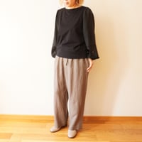 Porter des boutons／flower刺繍ギャザースリーブプルオーバー