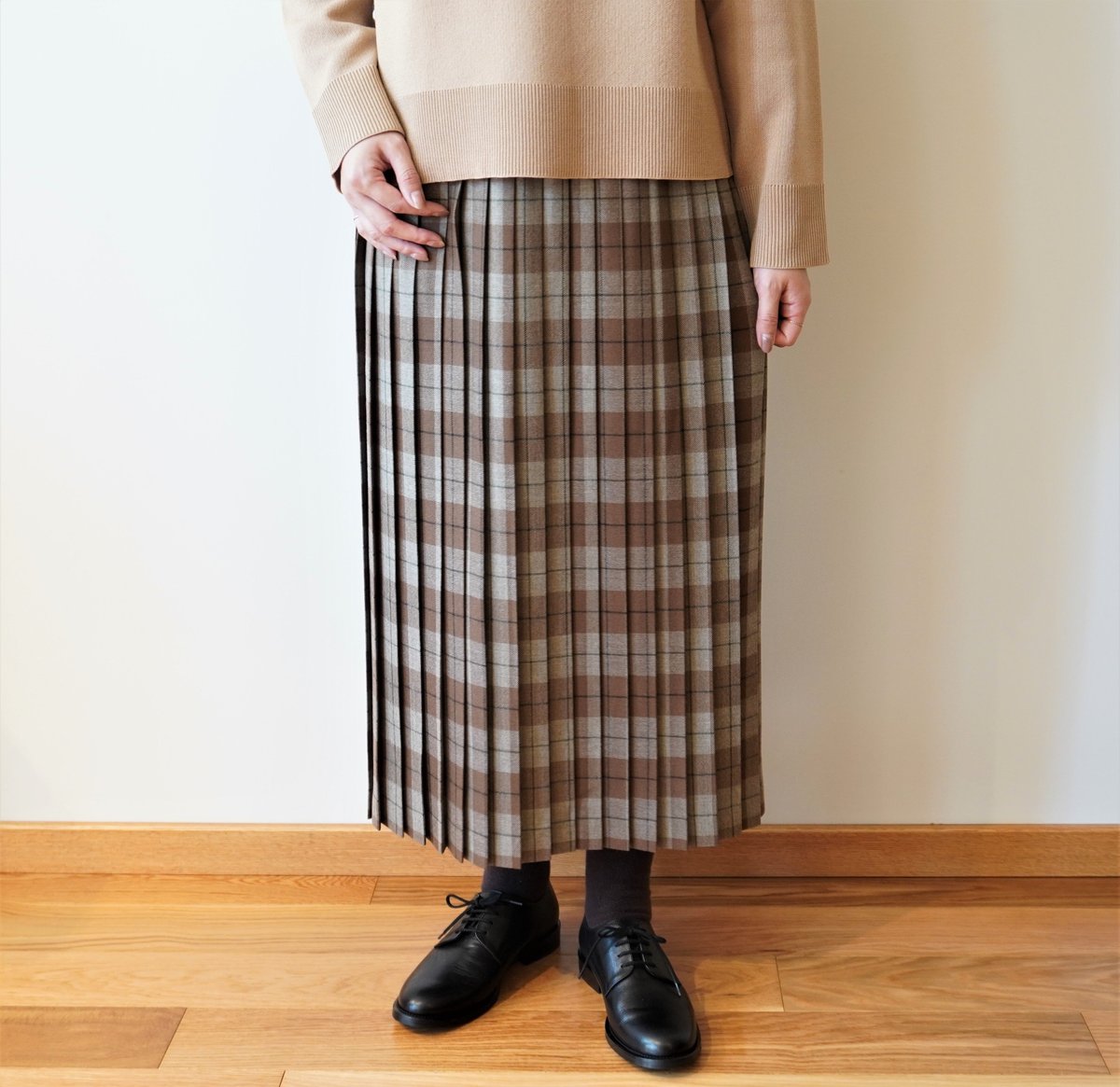 サラウェア　ウエストゴム　ウールチェックプリーツスカート fit=scale-down,w=1200