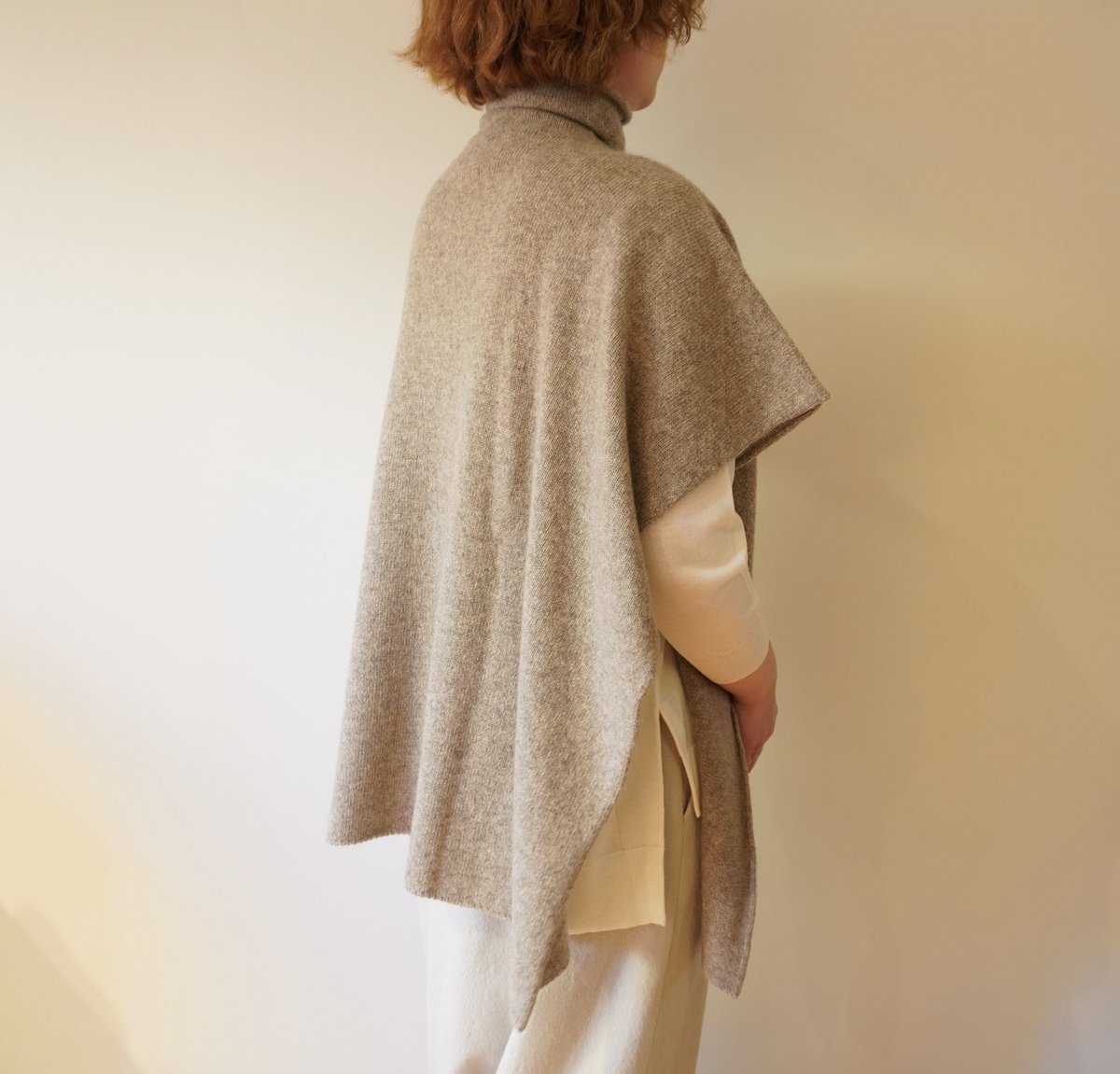 美品✨️evam eva ヤクウールポンチョ ふんわり 優しい温もり❁ベージュ evam eva／ヤクウール ポンチョ | Beignets Online