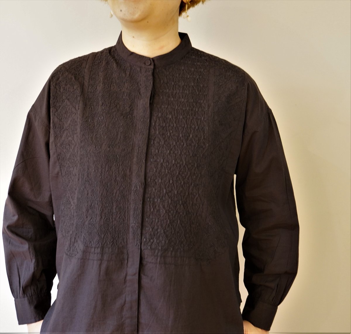 maison de soil/エンブロイダリー バンドカラーシャツ maison de soil/エンブロイダリー バンドカラーシャツ