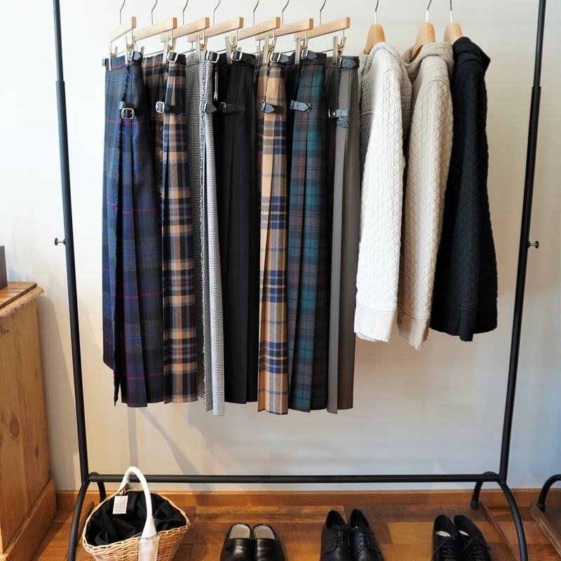 スカート O'NEIL OF DUBLIN 83cm O'NEIL OF DUBLIN／3ベルトウールキルト巻スカート【83cm丈