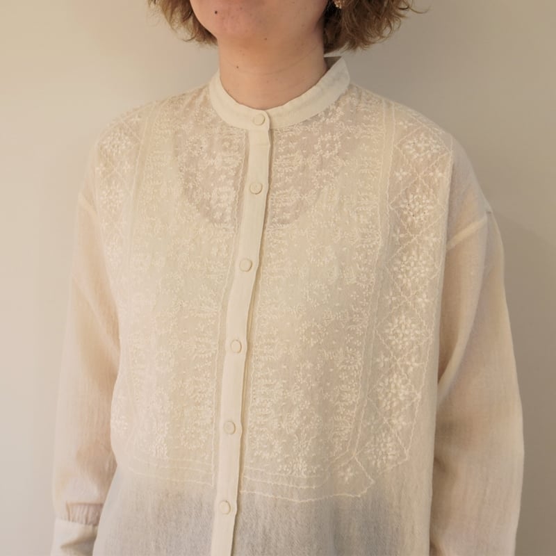 maison de soil/ボイルウール前開き刺繍ブラウス | Beignets Online maison de soil/ボイルウール前開き刺繍ブラウス | Beignets Online
