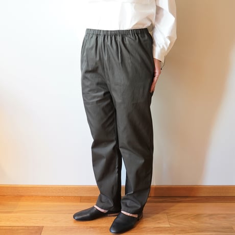 STAMP AND DIARY／スーピマコットン60/2ギャバ　ペグパンツ