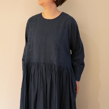 maison de soil／スモールチェック　エンブロイダリーワンピース