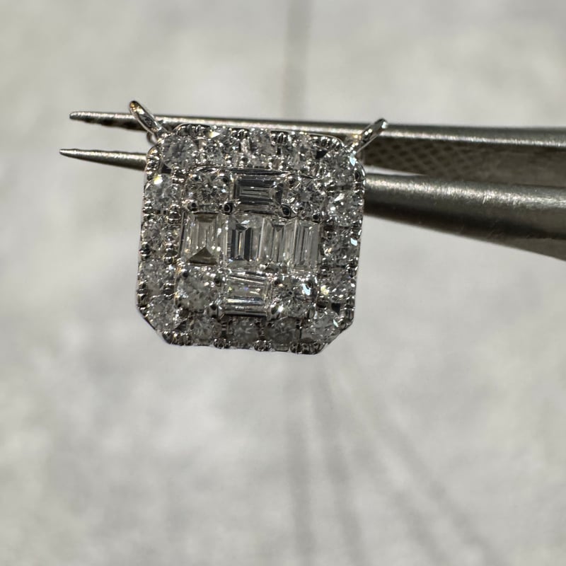 Baguette バゲット0.5ctダイヤモンドスクエアネックレス現行品 スクエアネックレス(0.2/0.5ct) | Baguette