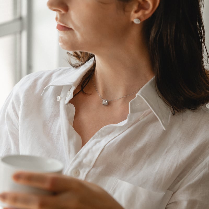 Baguette バゲット0.5ctダイヤモンドスクエアネックレス現行品 Baguette バゲットダイヤモンドスクエアネックレス