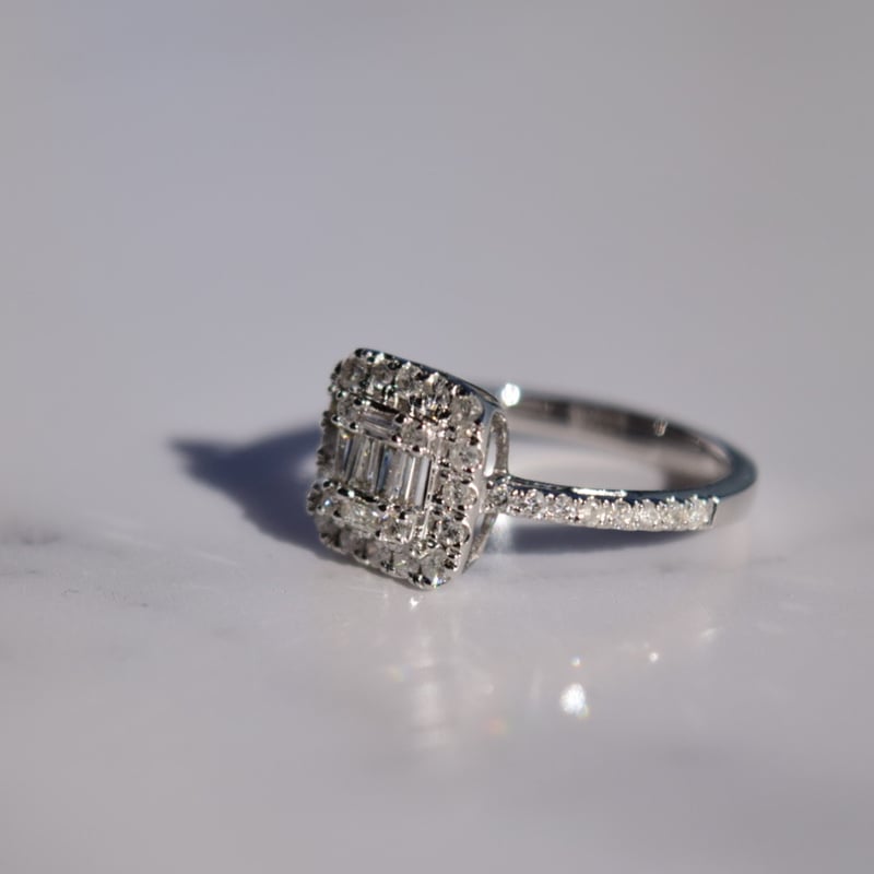 0.6ct スクエアリング | Baguette