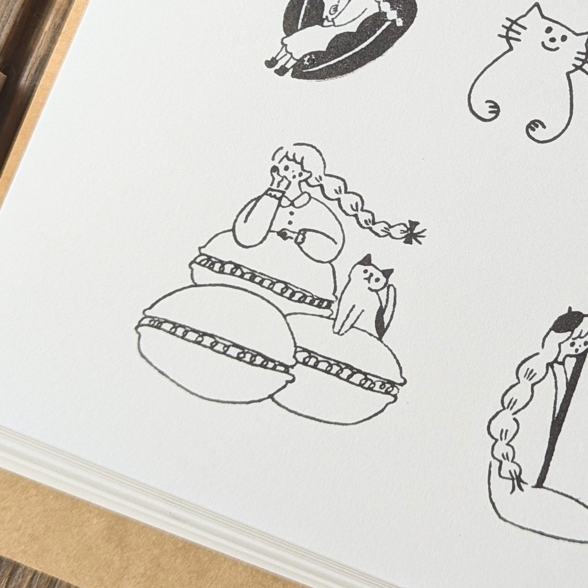 ラバースタンプ マカロンと女の子 | はんこと紙もの雑貨cotori cotori