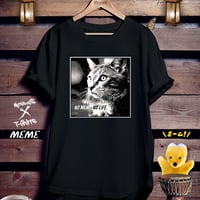 猫ミーム黒Tシャツ「MEME [WHITE]」