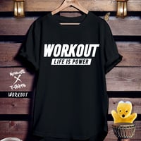 ストリートロゴ黒Tシャツ「WORKOUT」