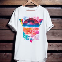 グラフィックアートTシャツ「Sunset World」