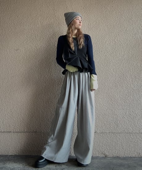 finger hole lib knit