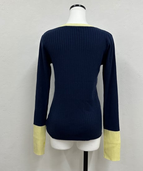 finger hole lib knit