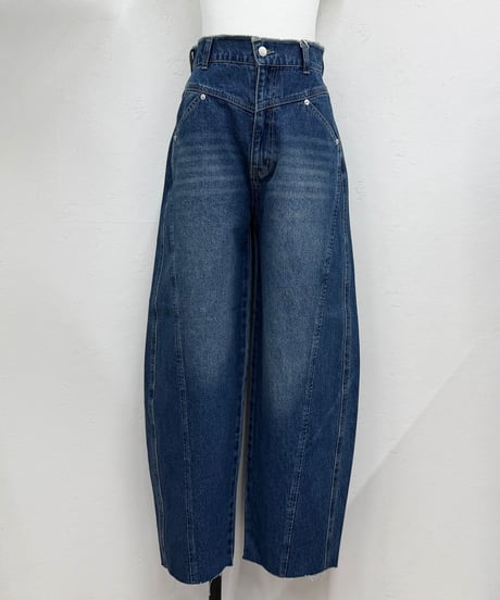 cutoff denim pants