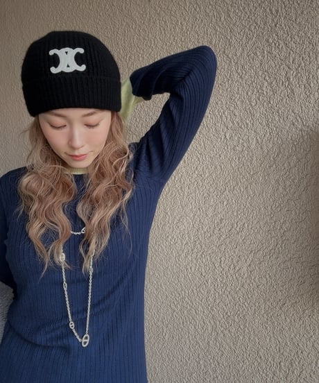 finger hole lib knit