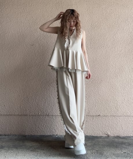 side frill PT