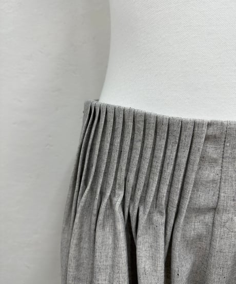 pleat wide pants